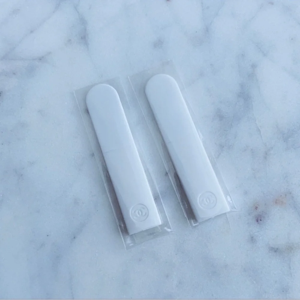 2PC Chanel skincare makeup spatula